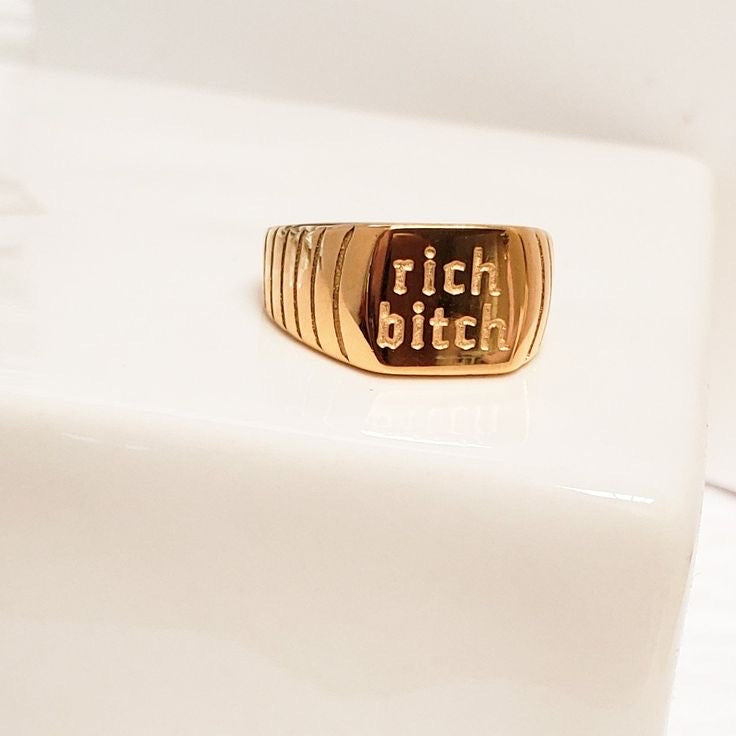 Rich Word Gold Ring