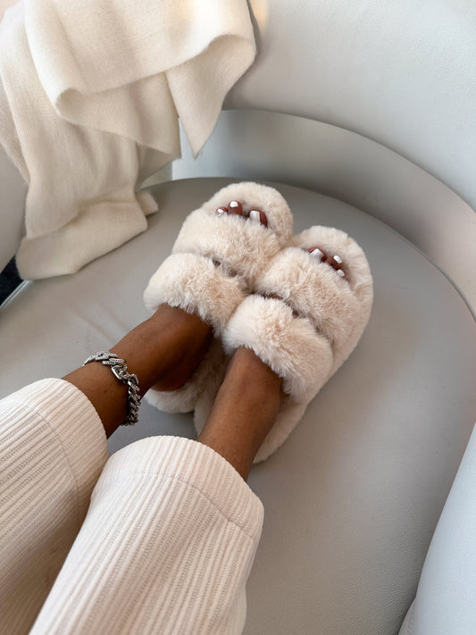 Off-white Faux Fur Slipper Flats Sandals