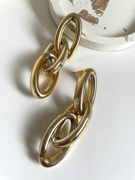 Oval minimalist earrings
