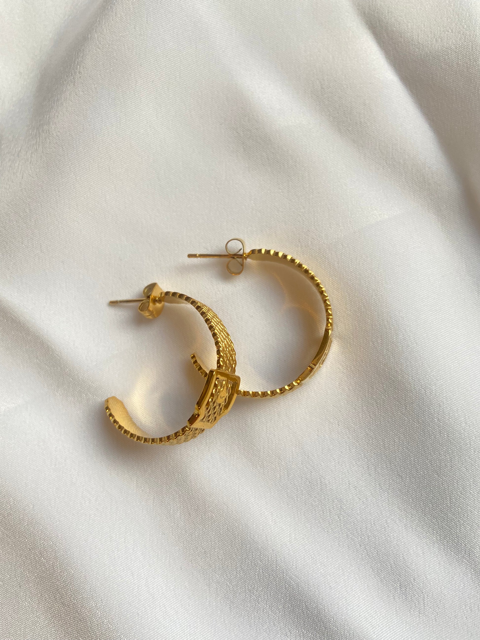 Anti Tarnish Belt Gold Hoop earrings